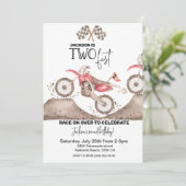 Dirt Bike ZWEI SCHNELLE Geburtstagseinladung Einladung (Stehend Vorderseite)