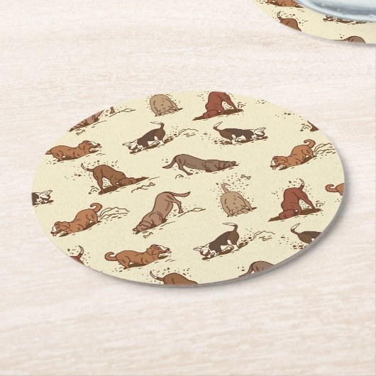 Dirt Digging Hunde - Strandurlaub Muster. Runder Pappuntersetzer (Angewinkelt)