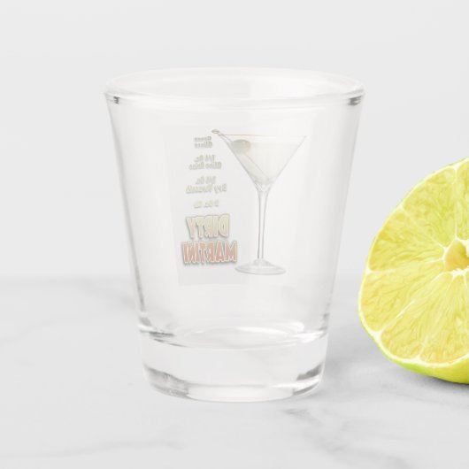 Dirty Martini Cocktail Rezept: Schnapsglas (Rückseite)