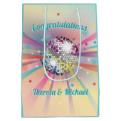 Disco Ball Baby Dusche Groovy Pastel Rainbow Mittlere Geschenktüte (Rückseite)