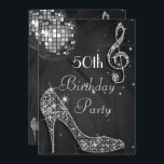 Disco Ball und Heelse Black 50. Geburtstag Einladung<br><div class="desc">Personalisierte, elegante 50. Geburtstagsfeier für Frauen. Wunderschöne schwarze, silberne und weiße doppelseitige Vorlagen für die 50/50-Jährige lädt mit einem funky Retro-Disco-Spiegelball, glamourösen gedruckten Image-Rhinestones / Diamanten-Glitzer, Sequins, Juwelen funkeln Hochöfen Stilettos Schuhe, und glänzende musikalische Noten / Musiknoten mit Glitzern auf einem schwarzen mit weißer Beleuchtung und Glitzern-Hintergrund. Chic, niedlich, mädchenhaft,...</div>
