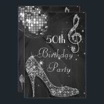 Disco Ball und Heelse Black 50. Geburtstag Einladung<br><div class="desc">Personalisierte, elegante 50. Geburtstagsfeier für Frauen. Wunderschöne schwarze, silberne und weiße doppelseitige Vorlagen für die 50/50-Jährige lädt mit einem funky Retro-Disco-Spiegelball, glamourösen gedruckten Image-Rhinestones / Diamanten-Glitzer, Sequins, Juwelen funkeln Hochöfen Stilettos Schuhe, und glänzende musikalische Noten / Musiknoten mit Glitzern auf einem schwarzen mit weißer Beleuchtung und Glitzern-Hintergrund. Chic, niedlich, mädchenhaft,...</div>