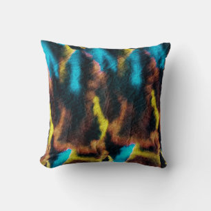 Disco-Ikat-Muster. Farbiger Dirty-Art-Hintergrund. Kissen