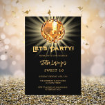 Disco Party Schwarz Sweet 16 Einladung<br><div class="desc">Eine süße 16 Party Einladung. Ein schwarzer Hintergrund,  der mit einer goldenen Diskothek geschmückt ist. Text: Lasst uns Party machen! Personalisieren und fügen Sie einen Namen und Party-Details hinzu. Der Name wird mit einem handgeschriebenen Stilskript geschrieben.</div>