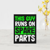 Disease Design Guy läuft auf Ersatzteilspenden Karte (Gelbe Blume)