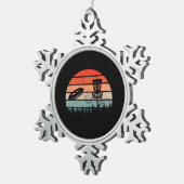 Disk Golf Retro Schneeflocken Zinn-Ornament (Rechts)