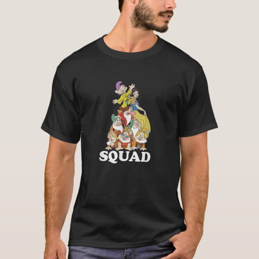 Disney Snow White Group Shot Piled Up Squad Goals T-Shirt (Vorderseite)