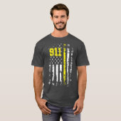 Dispatcher 911 USA Flag Dispatcher-Geschenk zurück T-Shirt (Vorne ganz)