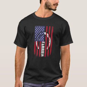 Distressed Farrier Hufeisen Amerikanische Flagge 4 T-Shirt