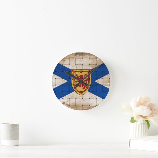 Distressed Nova Scotia Flag Runde Wanduhr (Zuhause)