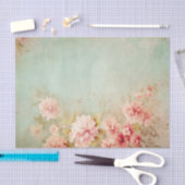Distressed Pretty Pink Flowers on One Side Seidenpapier (Handwerk)