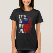 Distressed Taiwanese Flag It's In My DNA Fingerpri T-Shirt (Vorderseite)