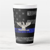 Distressive Flagge mit Oberst Thin Blue Line Milchtasse (Vorderseite)