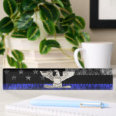 Distressive Flagge mit Oberst Thin Blue Line Namensplakette