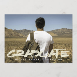 Distressive moderne Textmaskuline Graduation Party Einladung