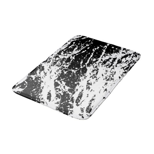 Distressive Schwarz-Weiß-Paint Badematte (Schrägansicht)