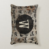 Distressives Halloween-Monogramm Dekokissen (Vorderseite(Vertikal))