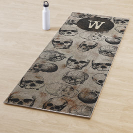Distressives Halloween-Monogramm Yogamatte