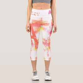 Distrestierte Abstrakte Wiederholungsnamen 6 Buchs Capri Leggings