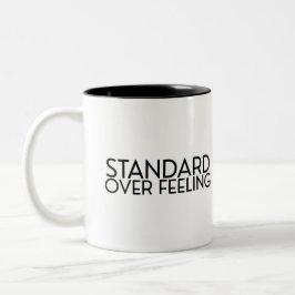 Disziplin statt Motivation Minimalist  Zweifarbige Tasse