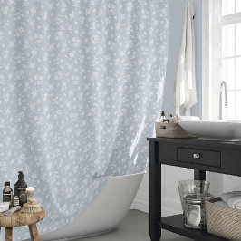 Ditsy-Blumenmuster Coastal Cottagecore Blassblau Duschvorhang