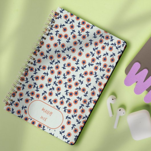 Ditsy Coral Daisies – Mini Floral Seamless Pattern Notizblock