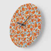 Ditzy Orange Fishing Pattern auf der Wasserblauen Große Wanduhr (Winkel)