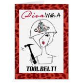 Diva mit einem Werkzeuggürtel / Tragen von Stilett (Vorne)