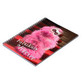 Diva White Cat Wrackte in Pink Boa auf Red Teppich Notizblock (Linke Seite)