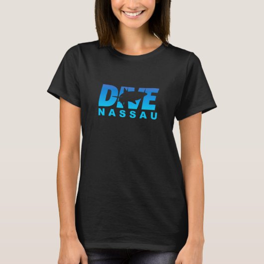 Dive Nassau with Shark Scuba Diving at Nassau T-Shirt (Vorderseite)
