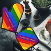 "Diverse, Equal, Stolz." LGBT-Regenbogenflagge Ofenhandschuh & Topflappen-Set
