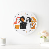 Diverse Mädchen, verschiedene Nationalitäten zusam Große Wanduhr (Zuhause)