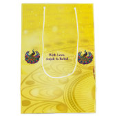 Diwali Yellow Mandala Lamp Peacock Personalisiert Mittlere Geschenktüte (Rückseite)