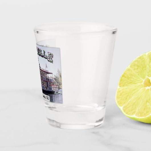 Dixie Belle Lake Havasu, AZ. Schnapsglas (Rechts)