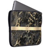 DIY Name & Monogram, Gold Bar, Black & Gold Marmor Laptopschutzhülle (Vorne Rechts)