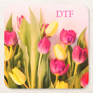 DIY-Rosa-Monogramm/Name, rosa und gelbe Tulpen Rechteckiger Pappuntersetzer