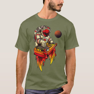 DJ ASTRONAUT IM WELTALL FÜR TECHNO-FANS T-Shirt