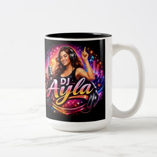 DJ AYLA 2 ZWEIFARBIGE TASSE (Rechts)