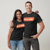 DJ bei der Arbeit - Orange T-Shirt (Unisex)