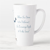 'DJ' - Dare to be Different Latte Tasse (Rechts)