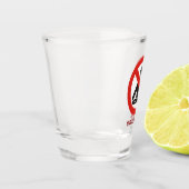 DJ Free Zone Schnapsglas (Links)