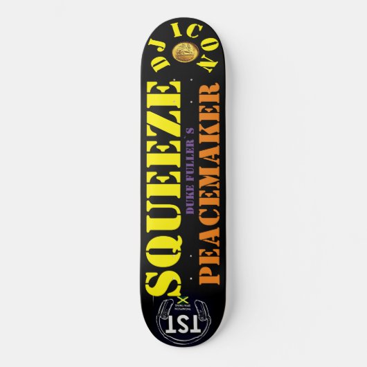 DJ ICON SQUEEZE PEACKEMAKER8 1/4" Skateboard Deck (Vorderseite)