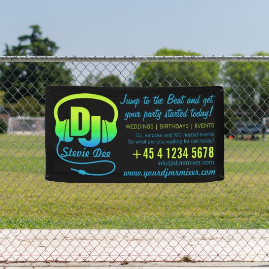 DJ-Kopfhörer grün blau auf schwarzen Werbespots Banner (Insitu)