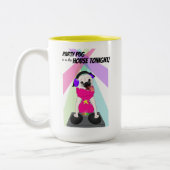 DJ-Mops: Party Mops ist heute Abend im Haus Zweifarbige Tasse (Links)