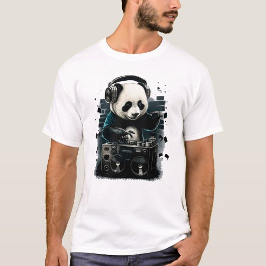 Dj Panda mit Kopfhörermusik T-Shirt (Vorderseite)