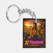 DJ PROUDMOMMA DOPPELSEITIGER SCHLÜSSELANHÄNGER (Vorderseite links)