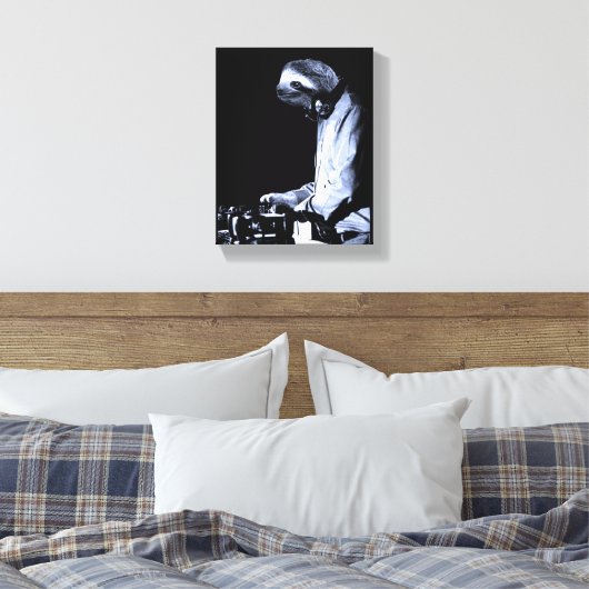 DJ Sloth Canvas Print Leinwanddruck (Insitu (Schlafzimmer))