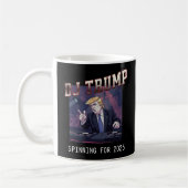 DJ Trump auf der Tasse der Turntable (Links)