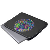 DJs halten die Welt am Drehen Laptopschutzhülle (Vorne Knopf)