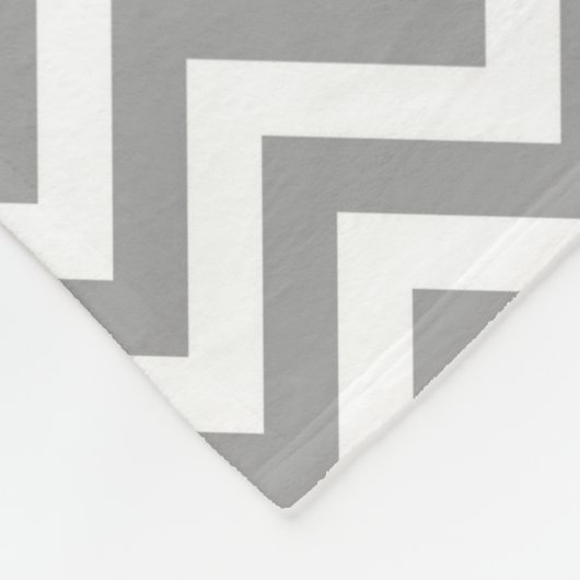 Dk Grau Lg Zickzack Karkohlefolie 3 Monogramm Fleecedecke (Ecke)